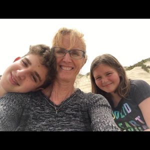 Meet your Posher, Caity